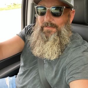 Meet your Posher, Aaron